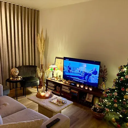 Apartment Modern Luxurious In New Private Building By The River